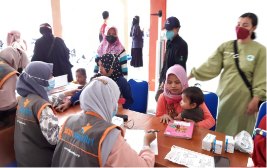 Cek kesehatan yang dilakukan oleh Puskesmas Kalisat kepada ibu dan anak, untuk mengetahui diagnosis stunting dengan melakukan pemeriksaan fisik termasuk pengukuran berat badan dan tinggi badan