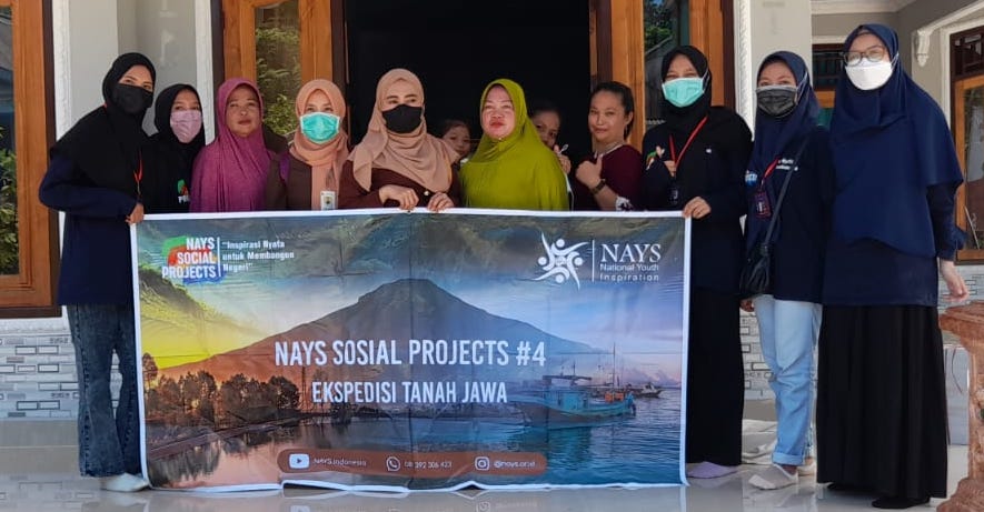 Foto bersama relawan NAYS 2021