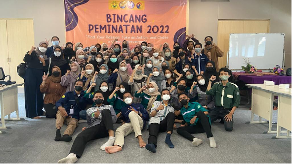 Foto bersama peserta bincang peminatan 2022