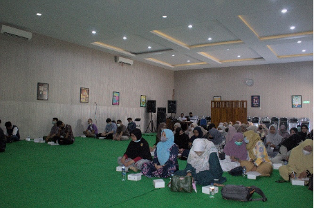 Sarasehan Civitas Akademik Fakultas Kesehatan Masyarakat oleh UKMKI Ash-Shihah