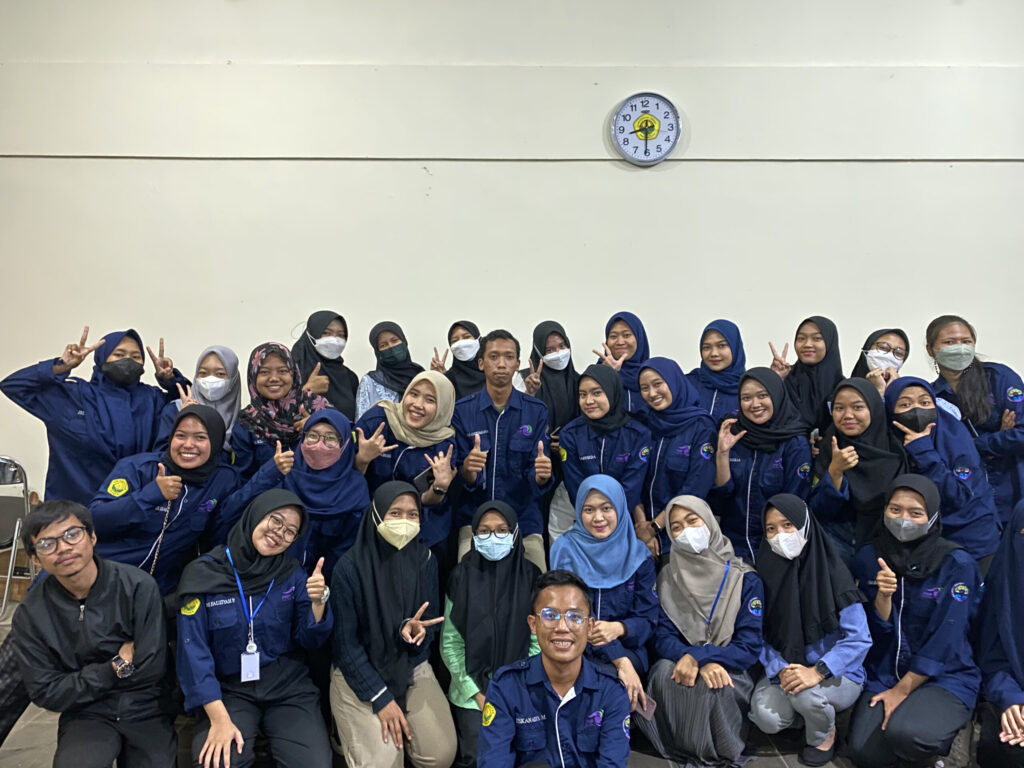 Foto bersama Peserta Pelatihan Desain Grafis Perkuat Kemampuan Mahasiswa dalam Membuat Media Promosi Kesehatan