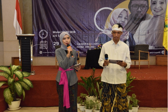 Pembukaan oleh MC di Cianjur Hall Argopuro