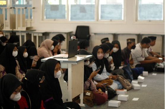 Mempererat Ukhuwah Islamiyah dengan Membangun Karakter yang Beradab